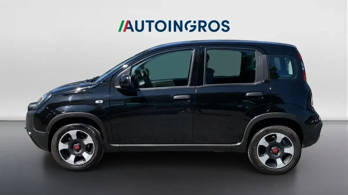 Usata Fiat Panda Cross Cross 69 CV (50 kW) 2023 Nero Utilitaria