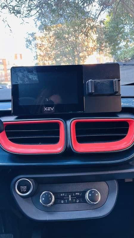 Usata XEV Yoyo 7 kW (10 CV) 2022 Blu/azzurro Utilitaria