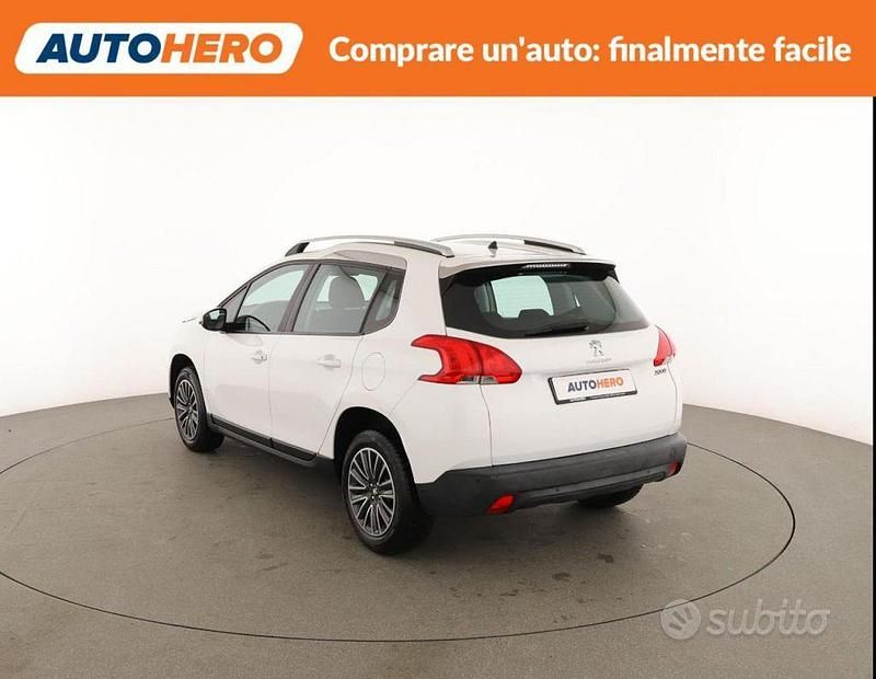 Usata Peugeot 2008 Active 82 CV (60 kW) 2015 Bianco SUV