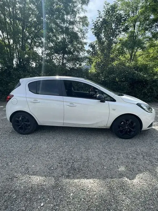 Usata Opel Corsa 90 CV (66 kW) 2016 Utilitaria