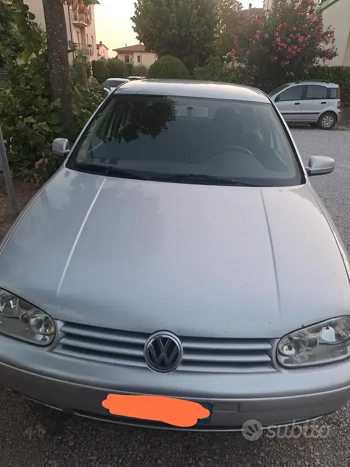 Usata VW Golf IV 116 CV (85 kW) 2001 Grigio Berlina