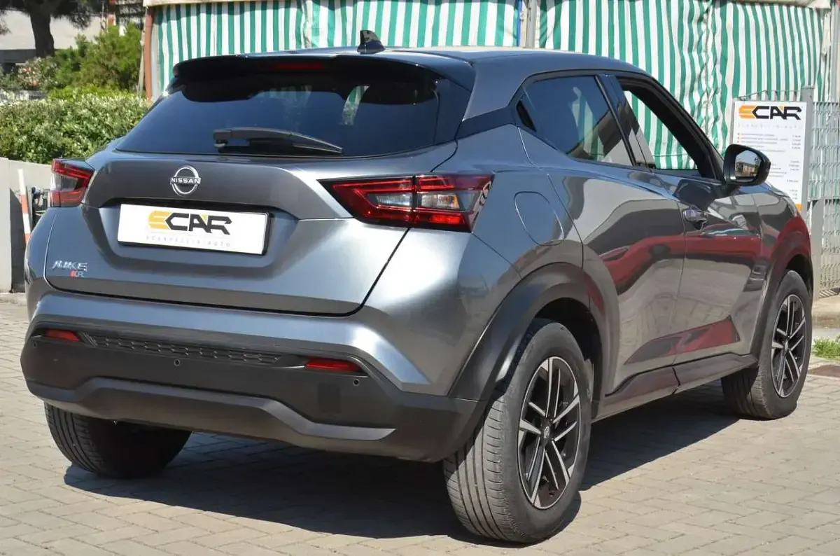Usata Nissan Juke N-Connecta 114 CV (83 kW) 2024 Grigio SUV
