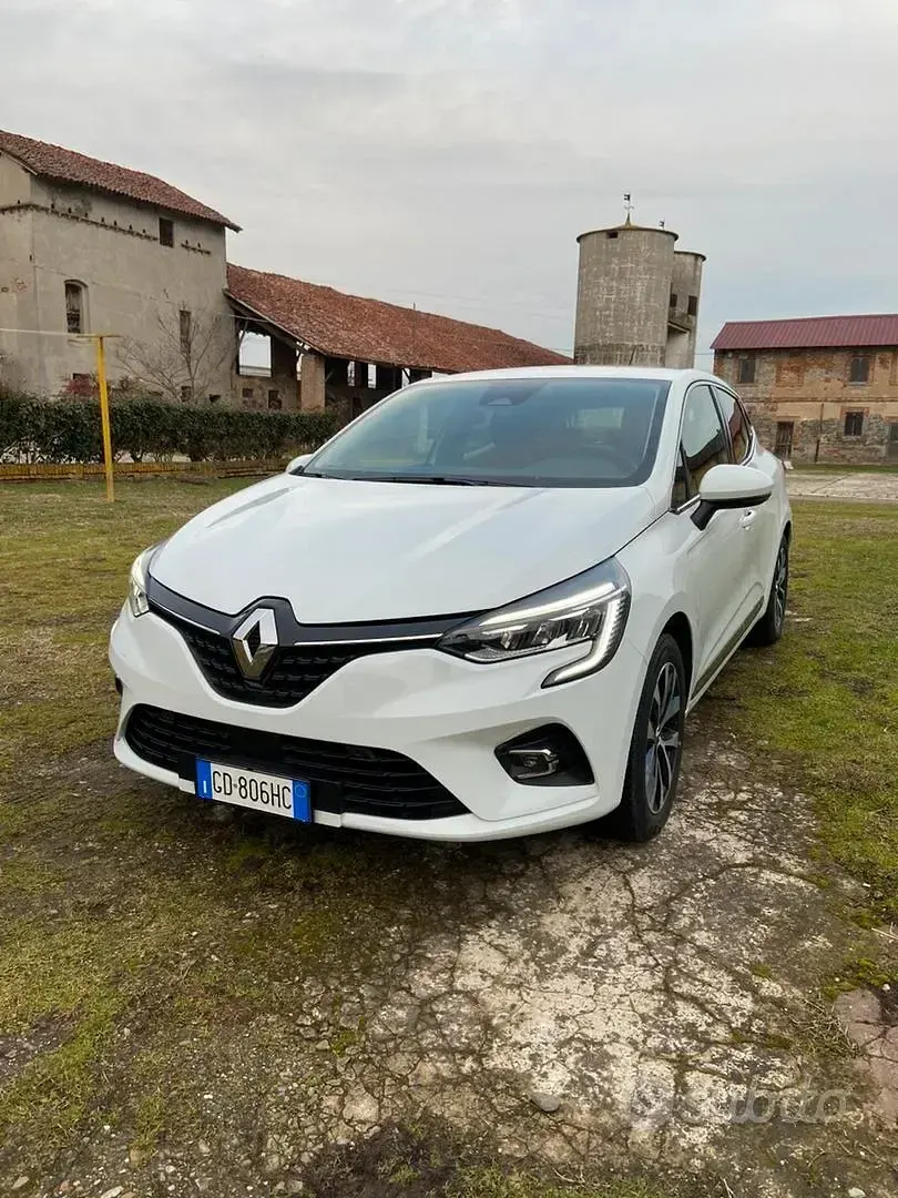 Usata Renault Clio 115 CV (84 kW) 2021 Bianco Utilitaria