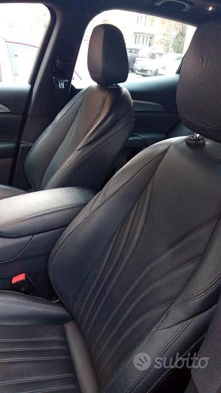 Usata Maserati Grecale 250 CV (183 kW) 2024 Nero SUV