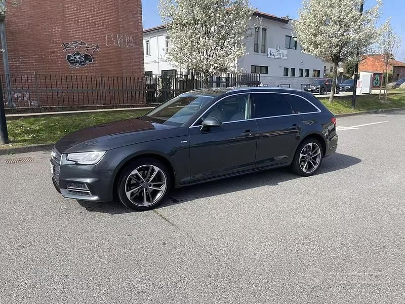 Usata Audi A4 150 CV (110 kW) 2018 Grigio Station wagon