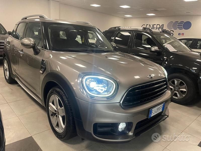 Grigio Usata 2017 Mini One D Countryman Business SUV | 17.400 € (Buon prezzo) - Immagine 1/4