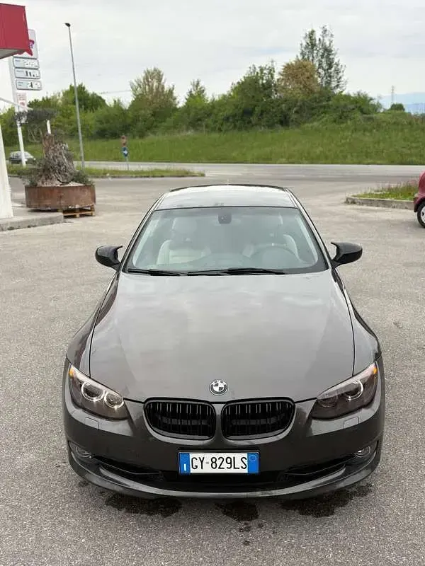 Usata BMW 320 Efficient Dynamics 184 CV (135 kW) 2010 Coupé