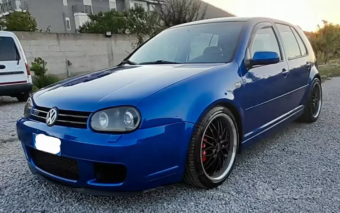 Usata VW Golf IV Comfortline 116 CV (85 kW) 2001 Bluazzurro Berlina