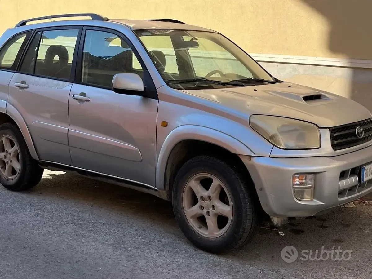 Usata Toyota RAV4 116 CV (85 kW) 2001 SUV