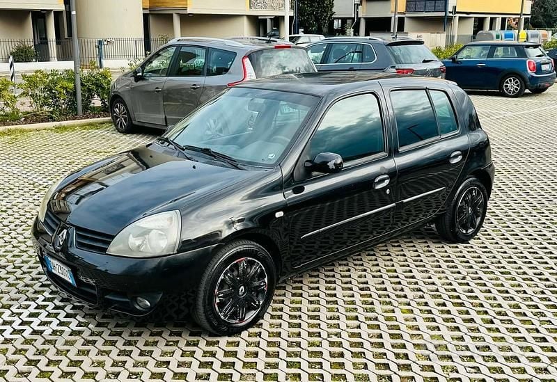 Usata 2007 Renault Clio II Berlina | 2200 € (Buon prezzo) - Immagine 1/4