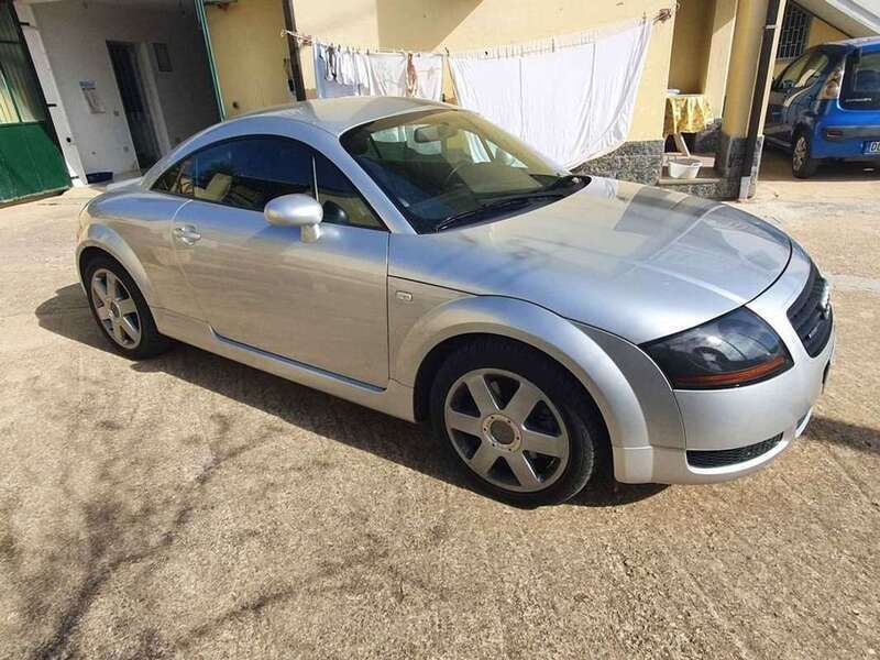 Second-hand Audi TT 225 CP (165 kW) 2000 Argintiu Coupe