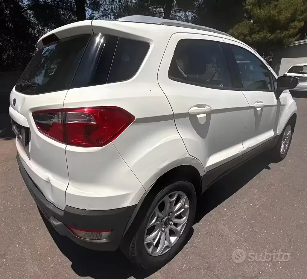 Usata Ford Ecosport Titanium 95 CV (69 kW) 2016 Bianco SUV