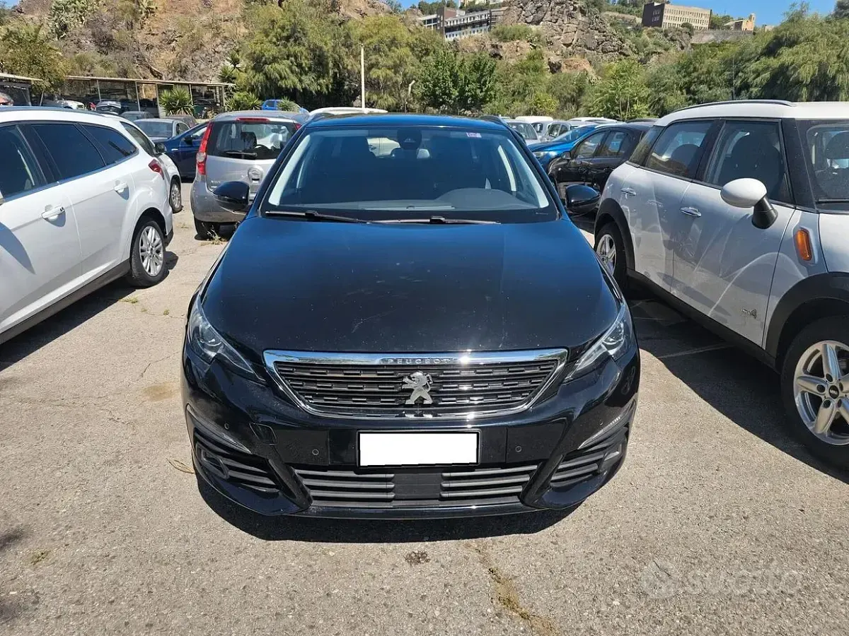 Usata Peugeot 308 Allure 131 CV (96 kW) 2021 Nero Station wagon