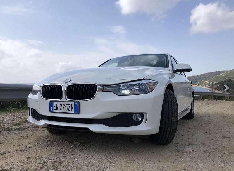 Usata BMW 318 Comfort Edition 143 CV (105 kW) 2014 Bianco Station wagon