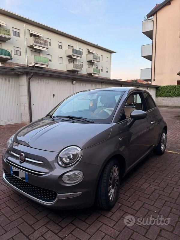Usata 2018 Fiat 500 Lounge Due volumi | 8900 € (Buon prezzo) - Immagine 1/4