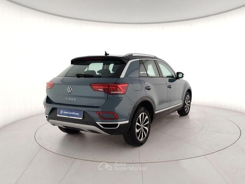 Usata VW T-Roc Style 110 CV (80 kW) 2022 Grigio metallizzato SUV