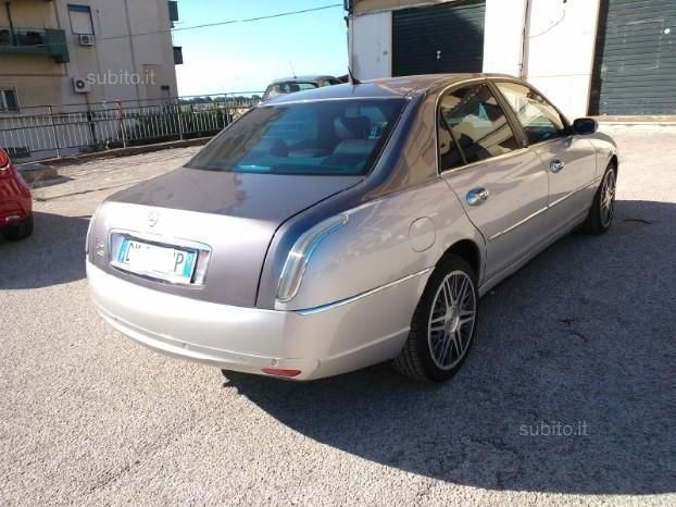 Lancia thesis for sale