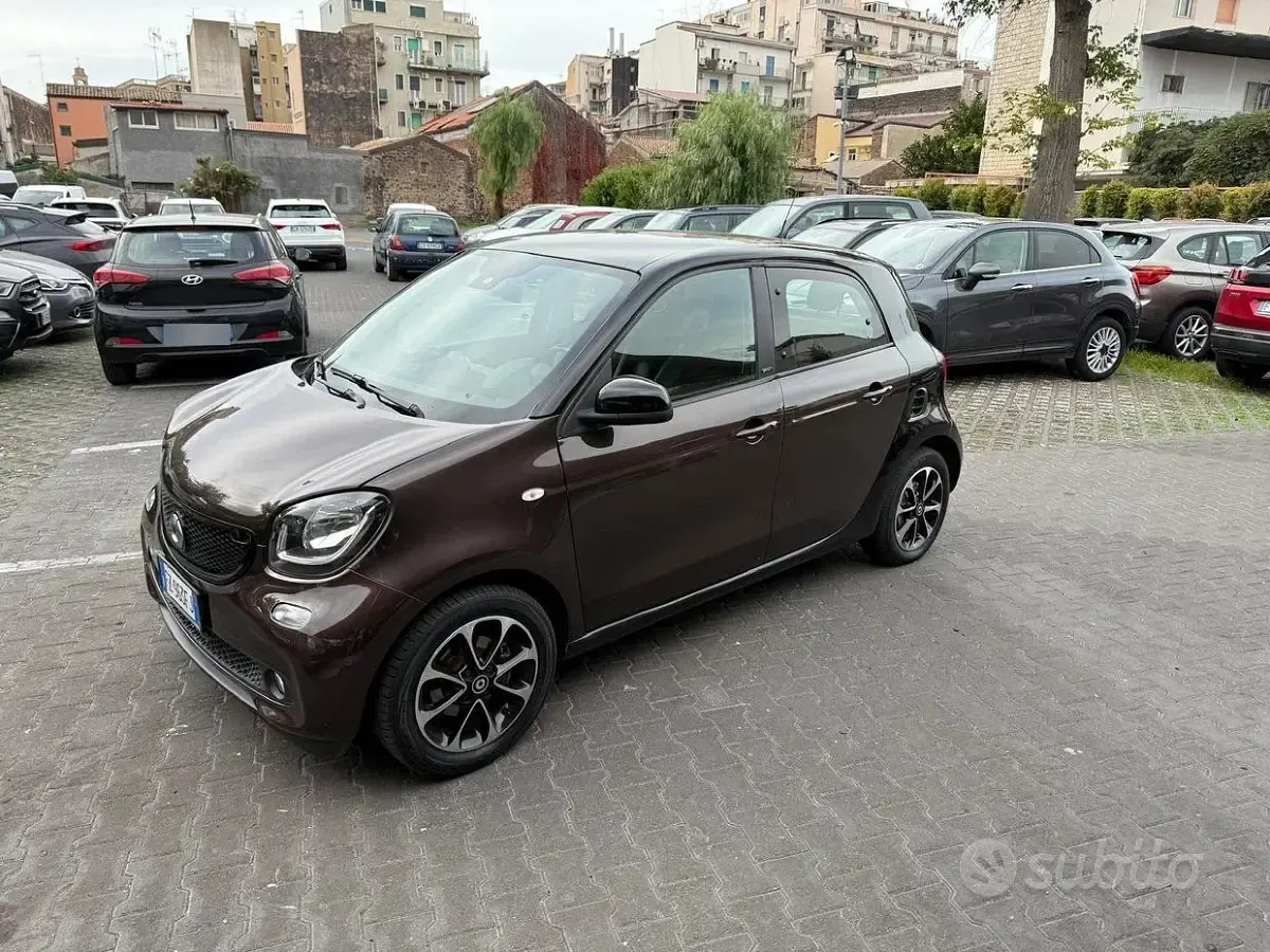 Usata Smart ForFour 90 CV (66 kW) 2019 Utilitaria