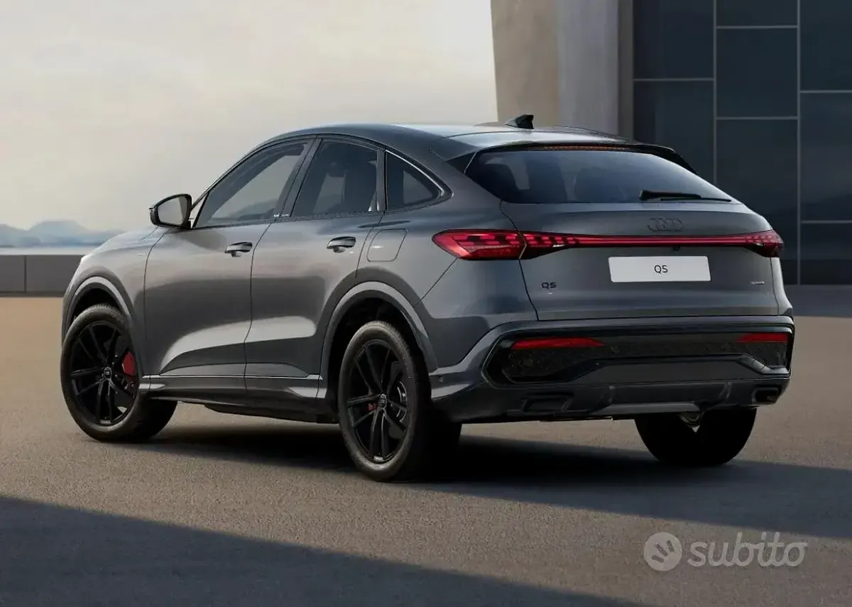 Nuova Audi Q5 Sportback S-Line 299 CV (219 kW) 2026 Grigio SUV