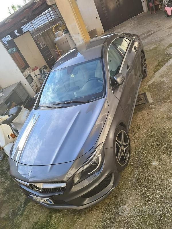 Usata Mercedes CLA200 2019 Grigio Coupé