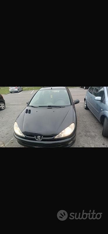 Usata Peugeot 206 75 CV (55 kW) 2005 Nero Berlina