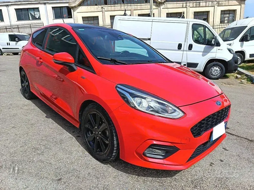 Usata Ford Fiesta ST-Line 120 CV (88 kW) 2018 Rosso Utilitaria