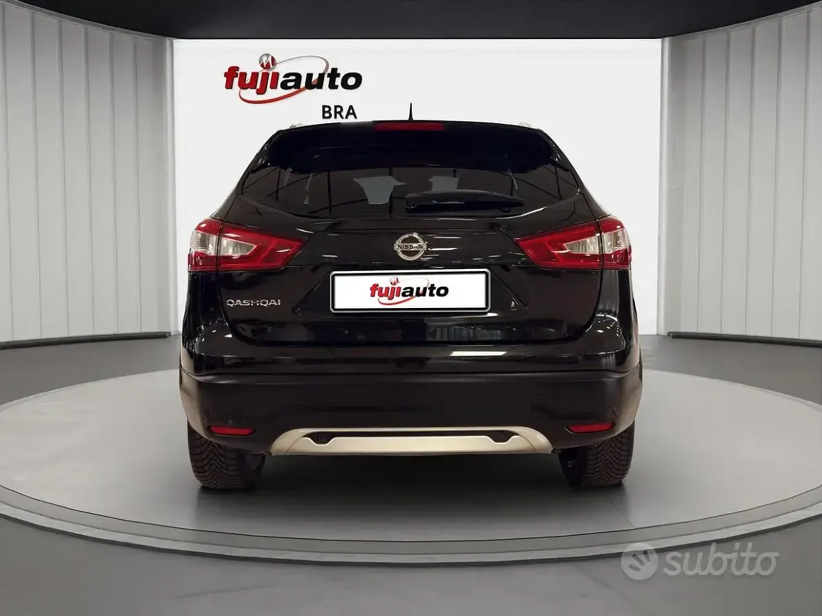 Usata Nissan Qashqai Acenta 131 CV (96 kW) 2016 Nero SUV