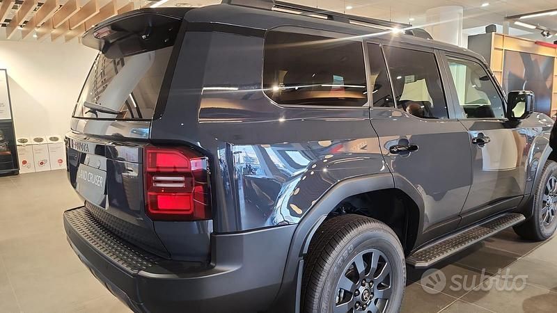 Usata Toyota Land Cruiser 2025 Grigio SUV