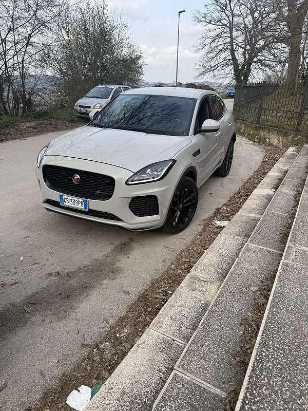Usata Jaguar E-Pace R-Dynamic 179 CV (131 kW) 2019 SUV