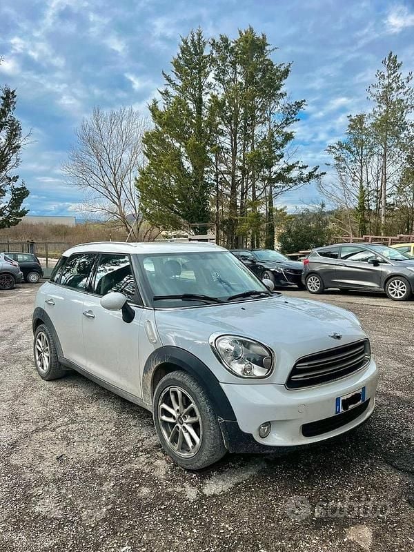 Bianco Usata 2017 Mini Cooper D Countryman Business SUV | 8900 € (Super prezzo) - Immagine 1/4