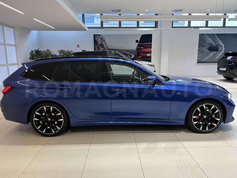 Usata BMW 320e M Sport 190 CV (139 kW) 2024 Blu/azzurro Station wagon