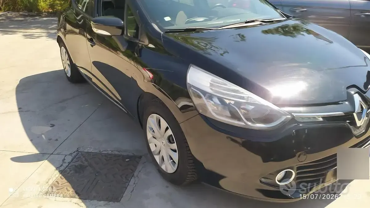 Usata Renault Clio 75 CV (55 kW) 2015 Nero Utilitaria