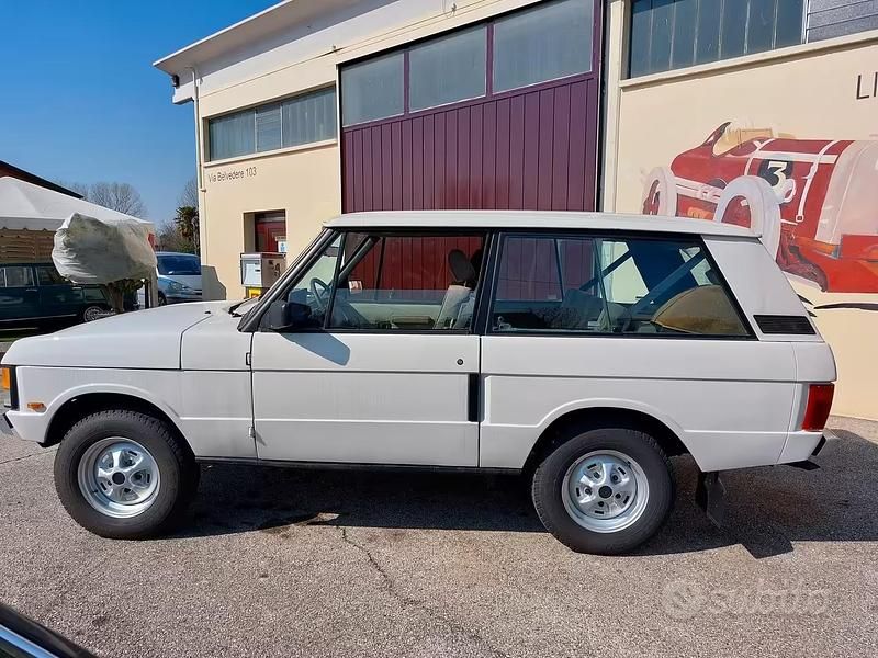 Usata Land Rover Range Rover 121 CV (88 kW) 1990 Bianco SUV