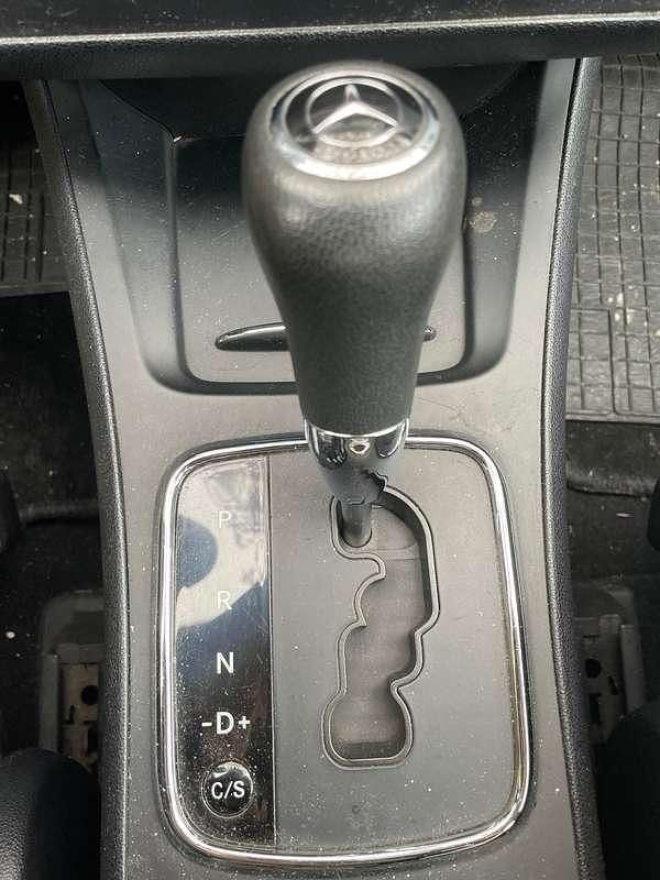 Usata Mercedes A180 Elegance 109 CV (80 kW) 2008 Nero Monovolume