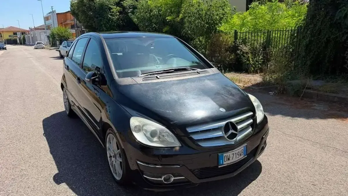 Usata Mercedes B200 Premium 140 CV (102 kW) 2009 Monovolume