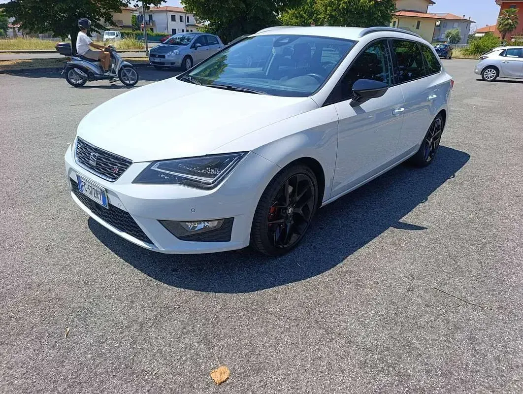 Usata Seat Leon ST FR 184 CV (135 kW) 2016 Bianco Station wagon