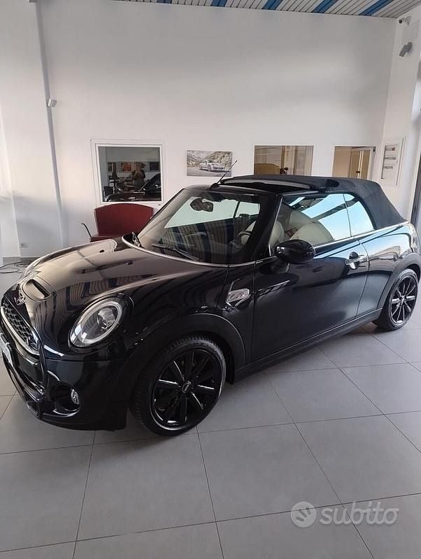 Usata Mini Cooper S Cabriolet 192 CV (141 kW) 2019 Blu Cabrio