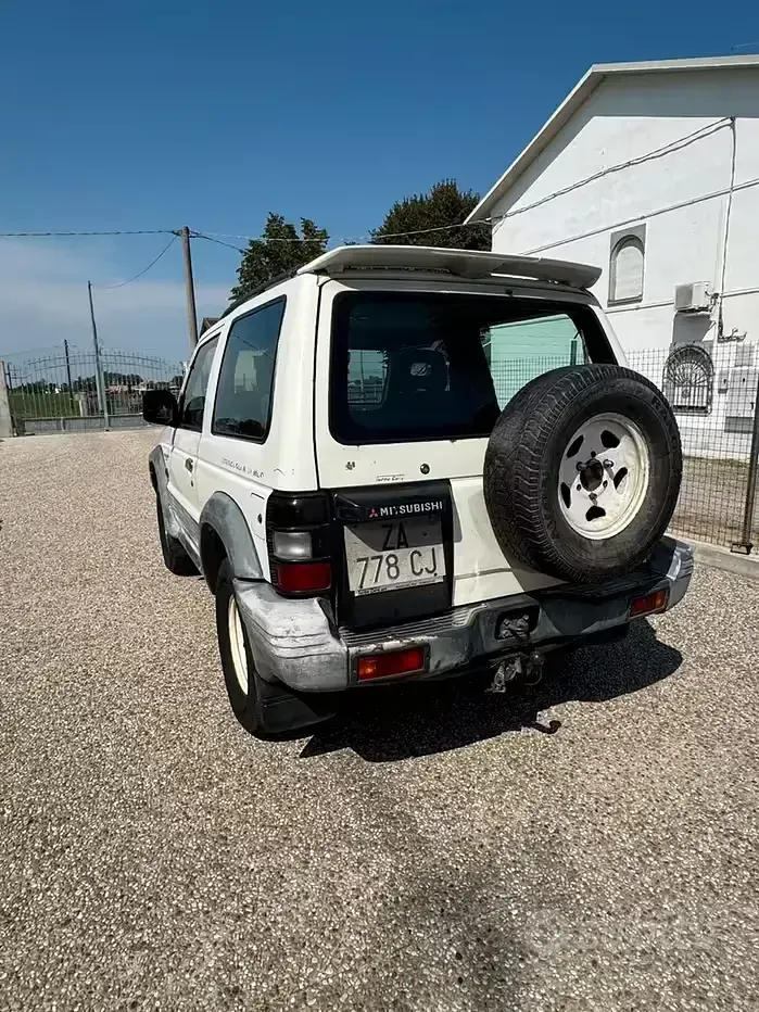 Usata Mitsubishi Pajero 100 CV (73 kW) 1995 SUV