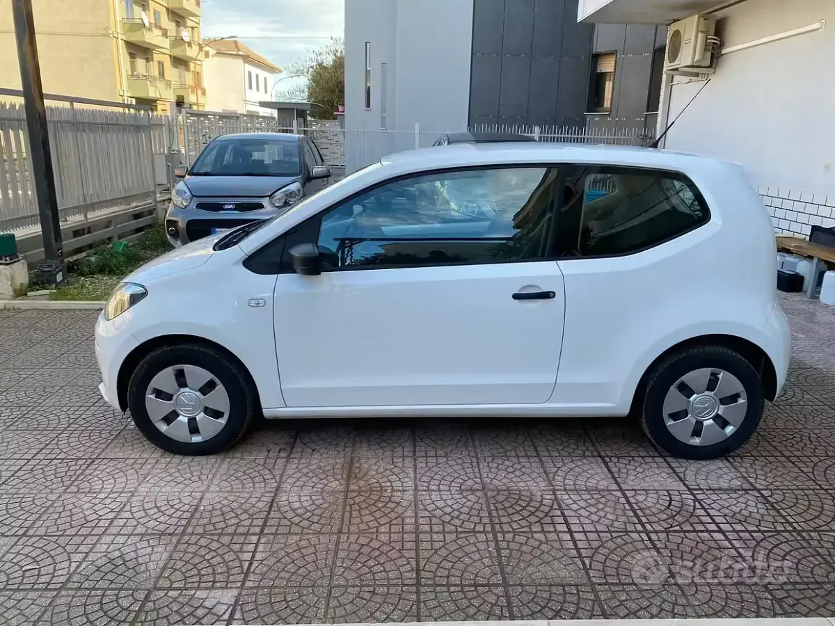 Usata VW up! 75 CV (55 kW) 2012 Bianco Utilitaria