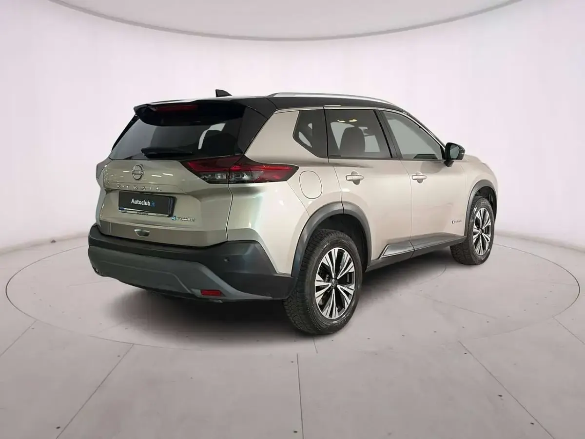 Begagnad Nissan X-Trail N-Connecta 158 HK (116 kW) 2023 Grå SUV