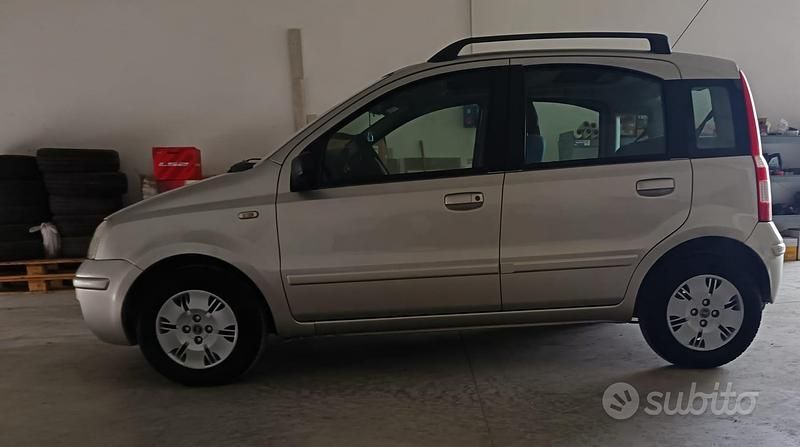 Usata Fiat Panda Dynamic 60 CV (44 kW) 2003 Grigio Utilitaria