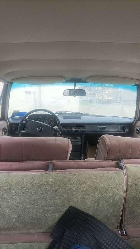 Usata Mercedes 220 60 CV (44 kW) 1973 Blu/azzurro Monovolume