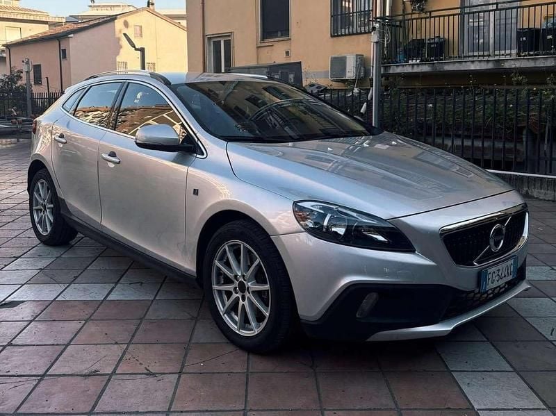 Usata Volvo V40 CC Ocean Race 120 CV (88 kW) 2016 Grigio Station wagon