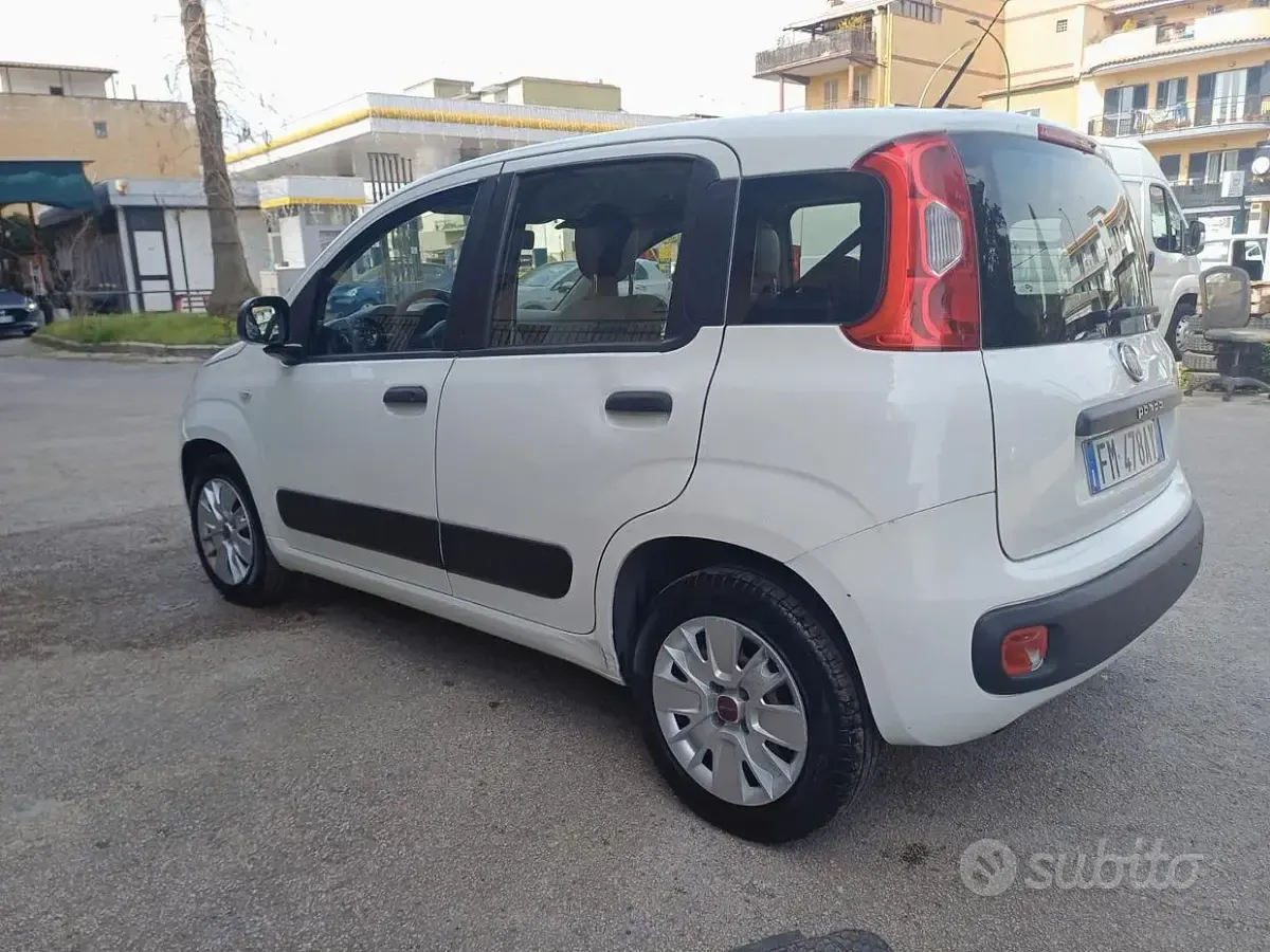 Usata Fiat Panda 95 CV (69 kW) 2017 Utilitaria