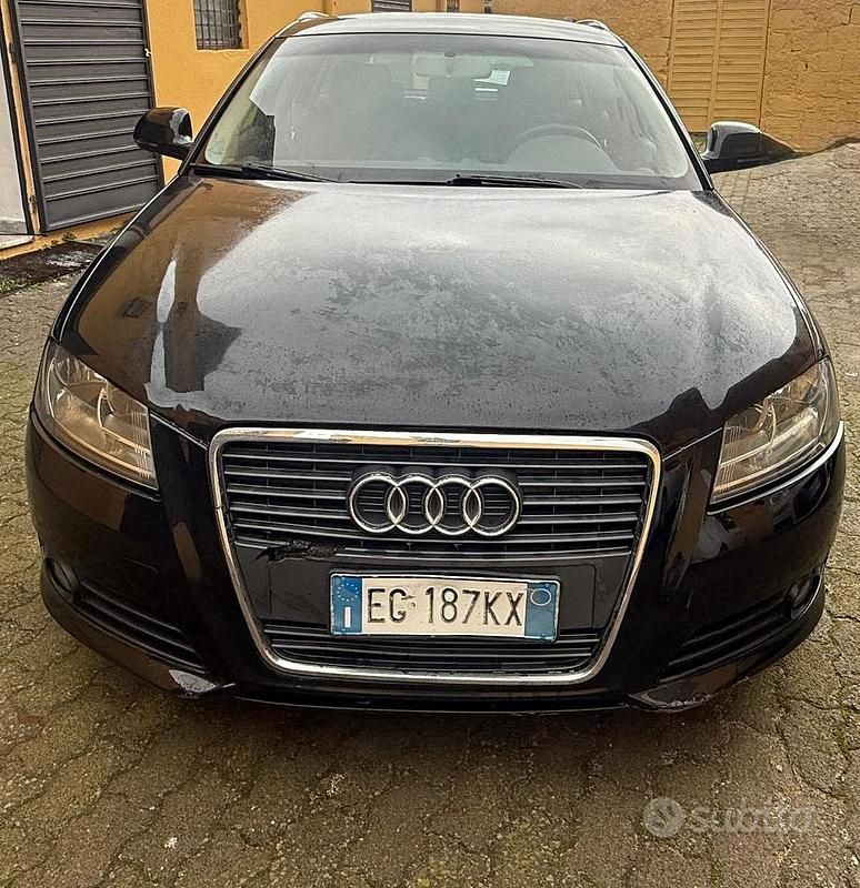 Nero Usata 2011 Audi A3 Ambiente Tre volumi | 5500 € (Ottimo prezzo) - Immagine 1/4