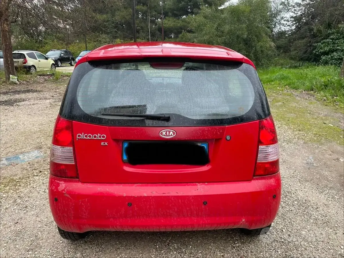 Usata Kia Picanto Spirit 61 CV (44 kW) 2005 Rosso Utilitaria