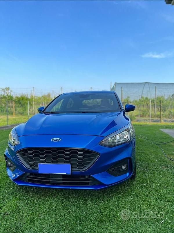 Usata Ford Focus ST-Line 120 CV (88 kW) 2019 Blu Berlina