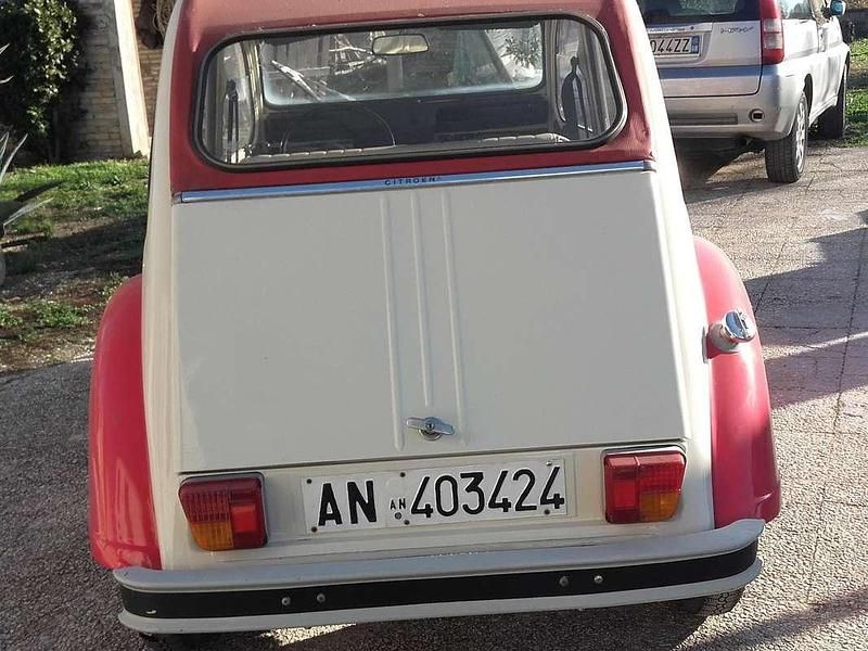 Usata Citroën 2CV 29 CV (21 kW) 1982 Bianco Berlina
