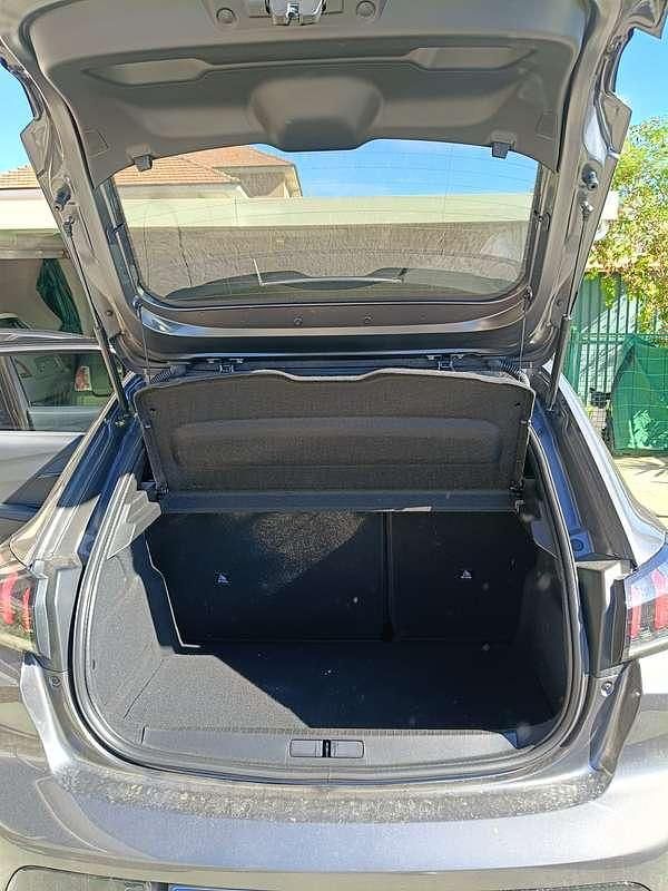 Usata Peugeot 208 Allure 101 CV (74 kW) 2021 Grigio Utilitaria