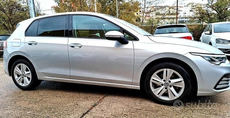 Usata VW Golf VII Style 150 CV (110 kW) 2021 Grigio Utilitaria